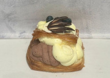 Fastelavns bolle med citron og chokolade skum